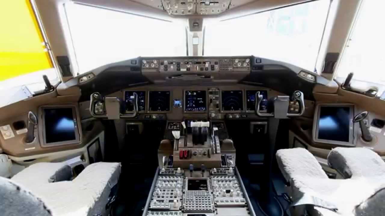 Lufthansa Cargo Boeing 777F ultimate cockpit movie Frankfurt to Narita