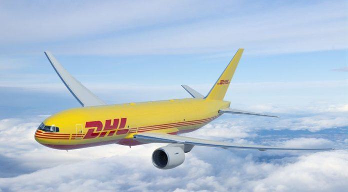 El nuevo carguero Boeing 777 amplía la flota intercontinental de DHL