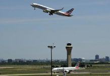 American Airlines cesará operaciones en noviembre en Bolivia