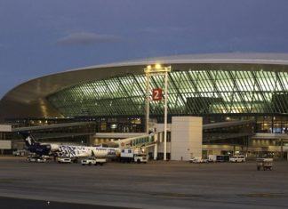 Se celebró el 75° aniversario del primer aterrizaje en el aeropuerto de Carrasco