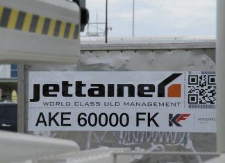 Jettainer vuela durante un año sin daños