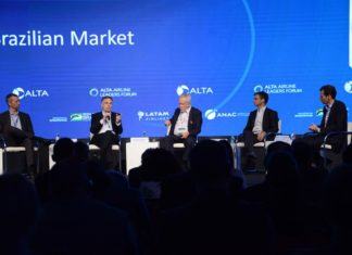 Quais fatores ainda impedem a aviação comercial decolar no Brasil?