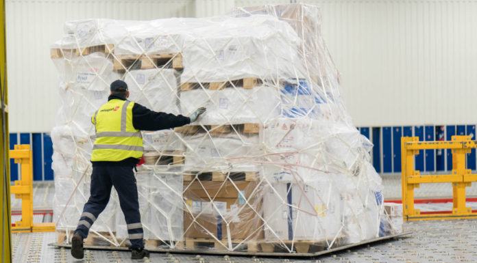 La industria global de carga despierta a sanciones comerciales y riesgo de exportación