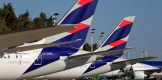LATAM reduce vuelos internacionales en un 30%