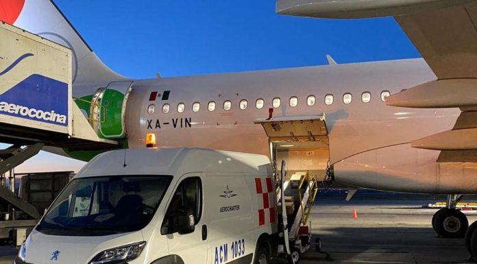 Viva Aerobus utiliza aviones de pasajeros para el transporte de cargas