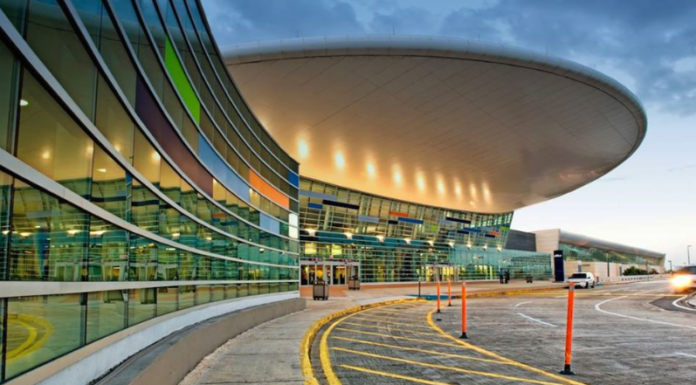 Aeropuertos de Puerto Rico recibirán asistencia de USD 42 millones