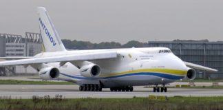 Cargueiro Antonov AN-124 decola de Brasília nesta noite