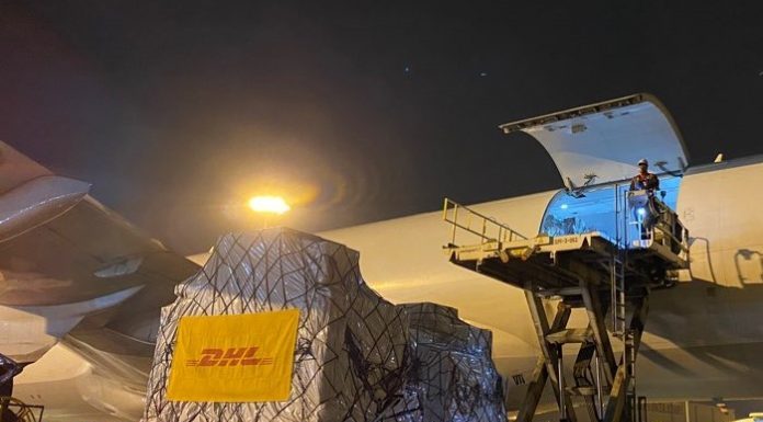 DHL Global Forwarding embarca más de 1.3 millones de kits para pruebas de COVID-19