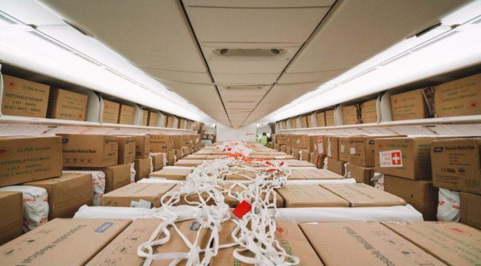 Modificación de aviones de pasajeros para transportar carga adicional