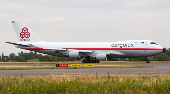 Cargolux. En su aniversario presenta su diseño retro