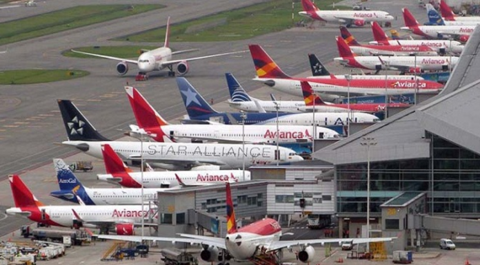 Colombia prepara la reapertura de vuelos internacionales regulares