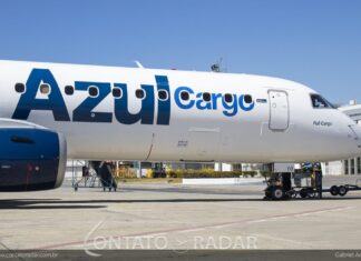 Azul recibe la certificación para el primer avión de carga adaptado E195 del mundo