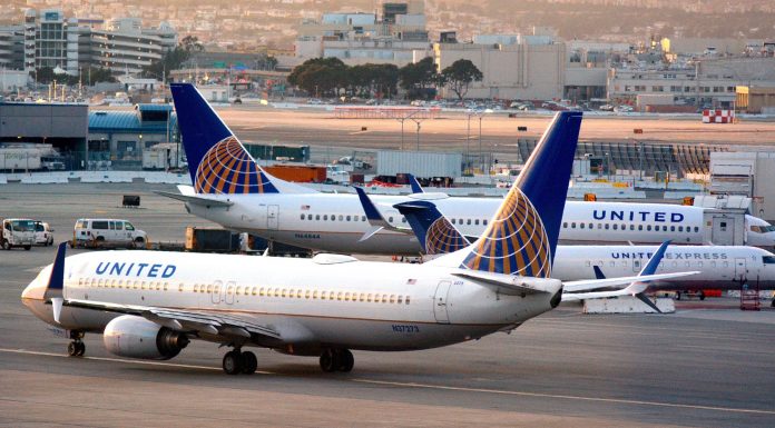 United agrega capacidad limitada a sus itinerarios de octubre