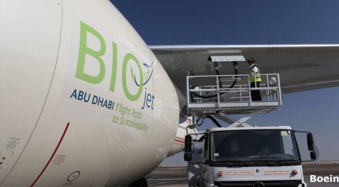 Boeing se compromete a entregar aviones comerciales listos para volar con combustibles 100% sostenibles