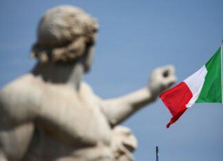 Italia suspende los vuelos provenientes de Brasil