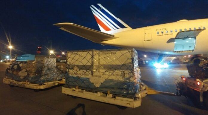 Va-Q-tec y AFKLMP Cargo firman acuerdo de largo plazo