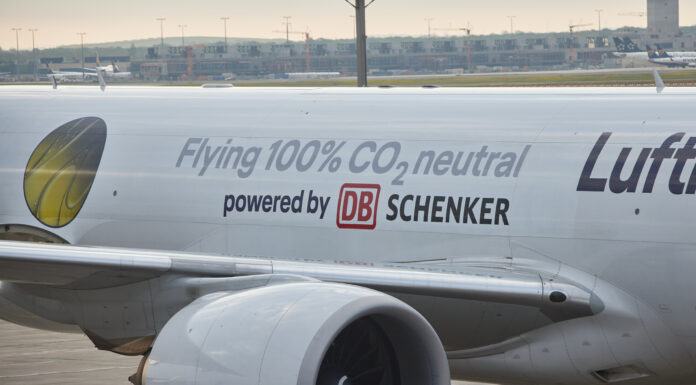 Lufthansa Cargo y DB Schenker aceleran su compromiso con la aviación sostenible
