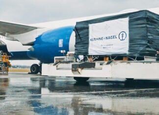 Kuehne+Nagel e IAG Cargo unen fuerzas para una aviación mas sostenible