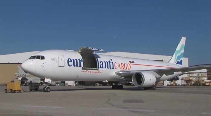 IAI: B767-300BDSF: Conversión de pasajeros a cargo