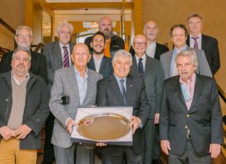 El Grupo Assekuransa agasaja a la Comisión Directiva de la AAACI por el 50º aniversario de la asociación