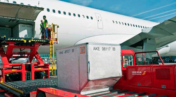 Iberia recibe 14,2 millones de euros para la renovación de sus equipos de handling