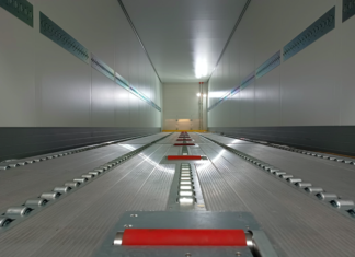 Innovador sistema de carga y descarga de camiones agiliza proceso de carga aérea