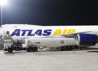 Repsol suministra SAF a Atlas Air e Inditex para uso regular en los vuelos de carga