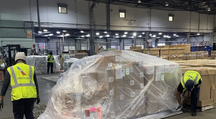 American Airlines Cargo reduce los residuos plásticos a largo plazo