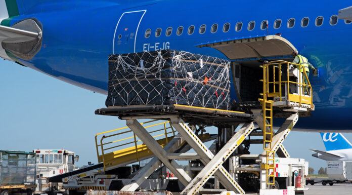 IATA: fuerte crecimiento de la demanda de carga aérea se extiende hasta julio