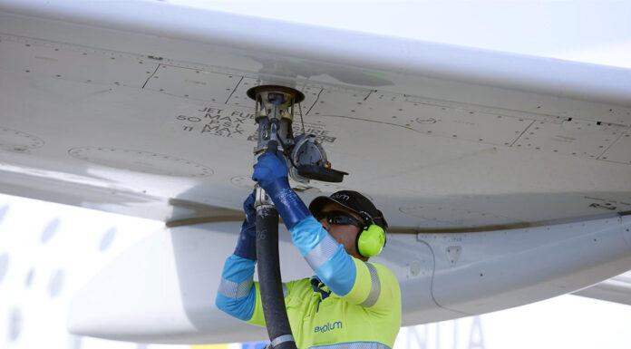 Alerta por disrupción en el abastecimiento de combustible de aviación en Colombia