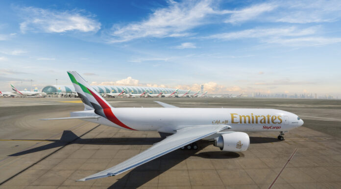 WFS asegura contrato con Emirates SkyCargo para servicios de manejo de carga en el Aeropuerto Internacional de Miami