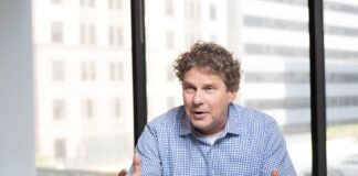 TIACA celebra la incorporación formal de Jan Krems como la entrada al Salón de la Fama de 2025