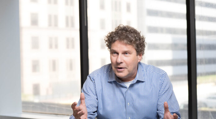 TIACA celebra la incorporación formal de Jan Krems como la entrada al Salón de la Fama de 2025